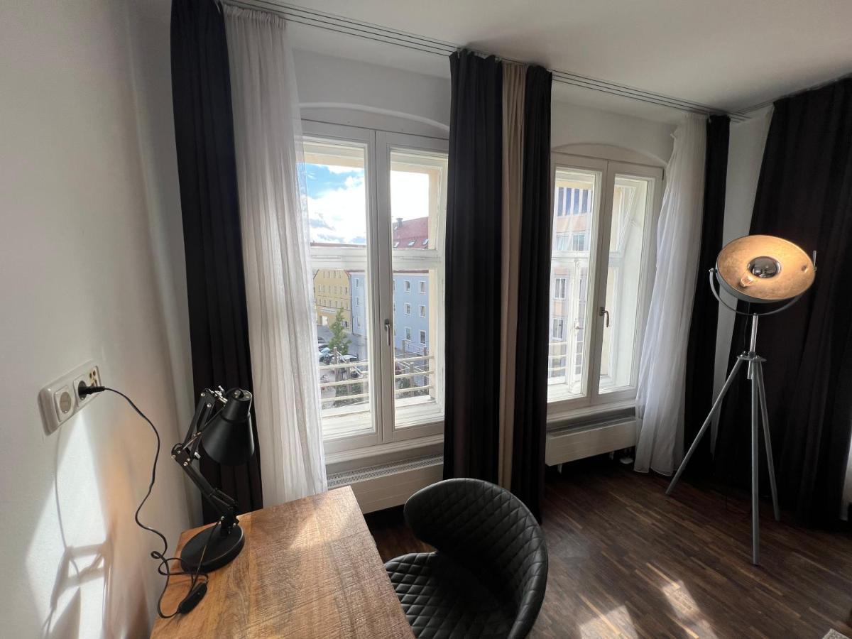 Liboria: Stylische Altstadtwohnung Ratisbona Esterno foto